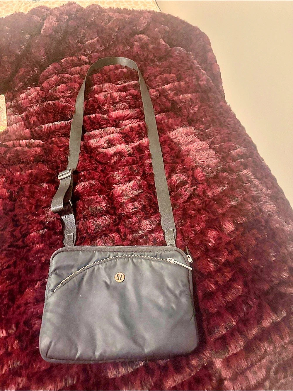 lululemon Curved Crossbody Bag 3L Black